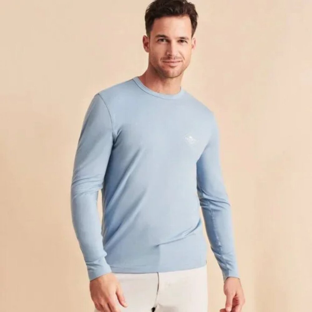 Faherty All Day Performance Long Sleeve Tee – Medium – Light Blue